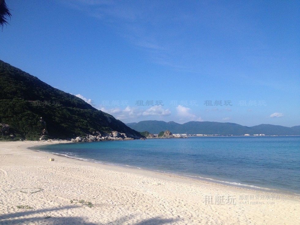 亞龍灣游艇會(huì)→太陽(yáng)灣→百福灣→東排→西排→亞龍灣酒店群→亞龍灣游艇會(huì) 亞龍灣游艇會(huì)→太陽(yáng)灣→百福灣→東排→西排→亞龍灣酒店群→亞龍灣游艇會(huì)